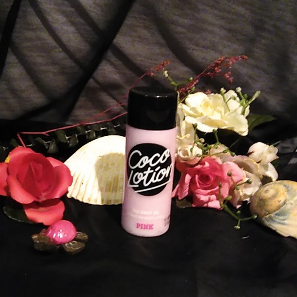 NWT PINK COCO LOTION COCONUT OIL